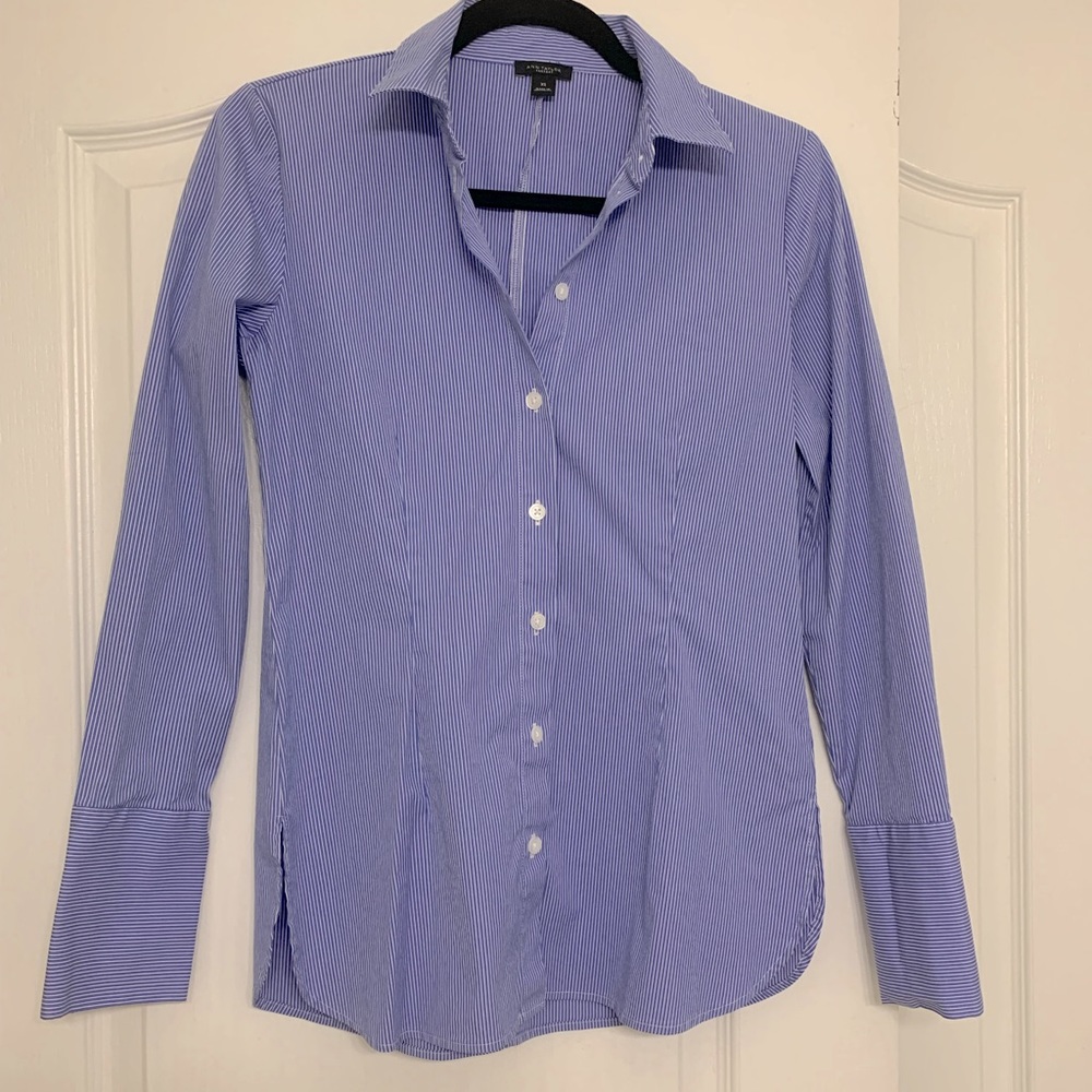 Ann Taylor blue and white blouse